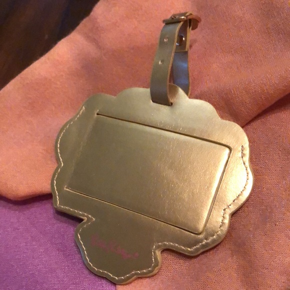 🦩Lilly Pulitzer shell shaped travel contact belt buckle + tag for your bag - Picture 2 of 9